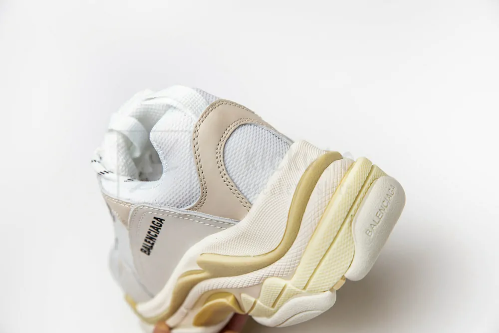 Ba*len*cia*ga triple s all white "godkiller" 512177w09e19000