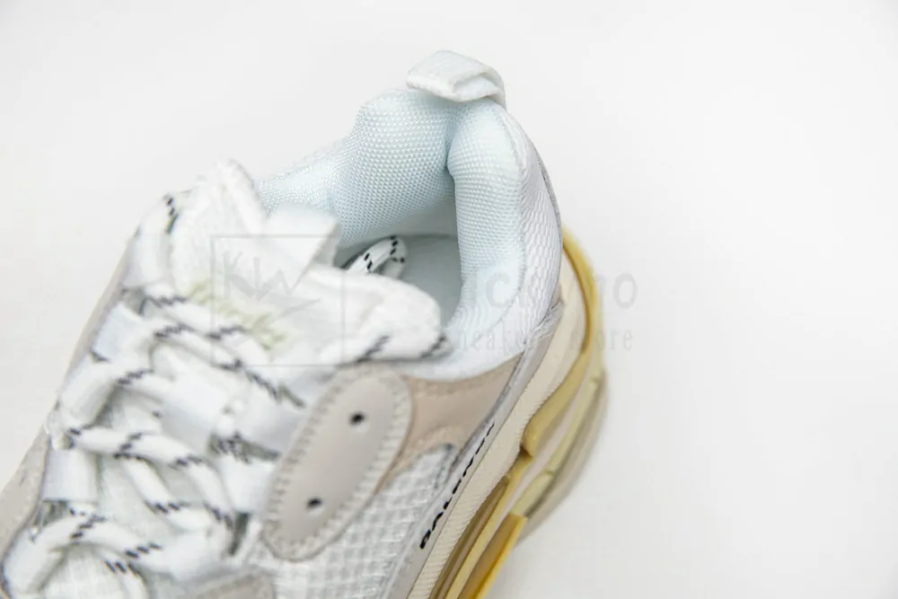 Ba*len*cia*ga triple s all white "godkiller" 512177w09e19000