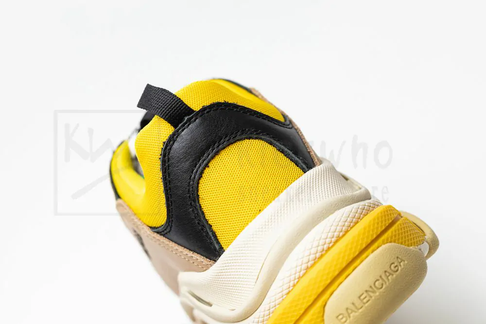 Ba*len*cia*ga triple s trainer yellow yellow green "godkiller" 516440 w09o2 7070