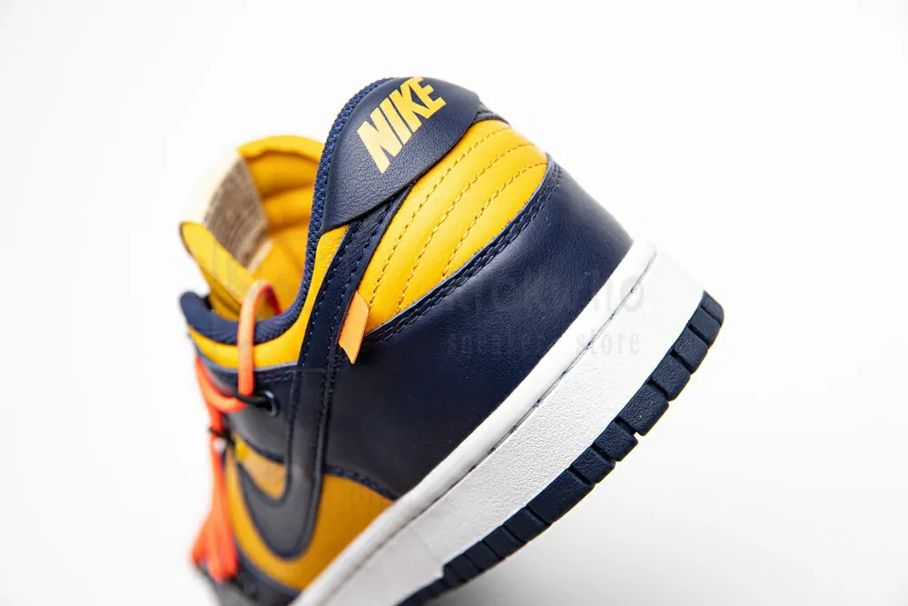 offwhite x dunk low